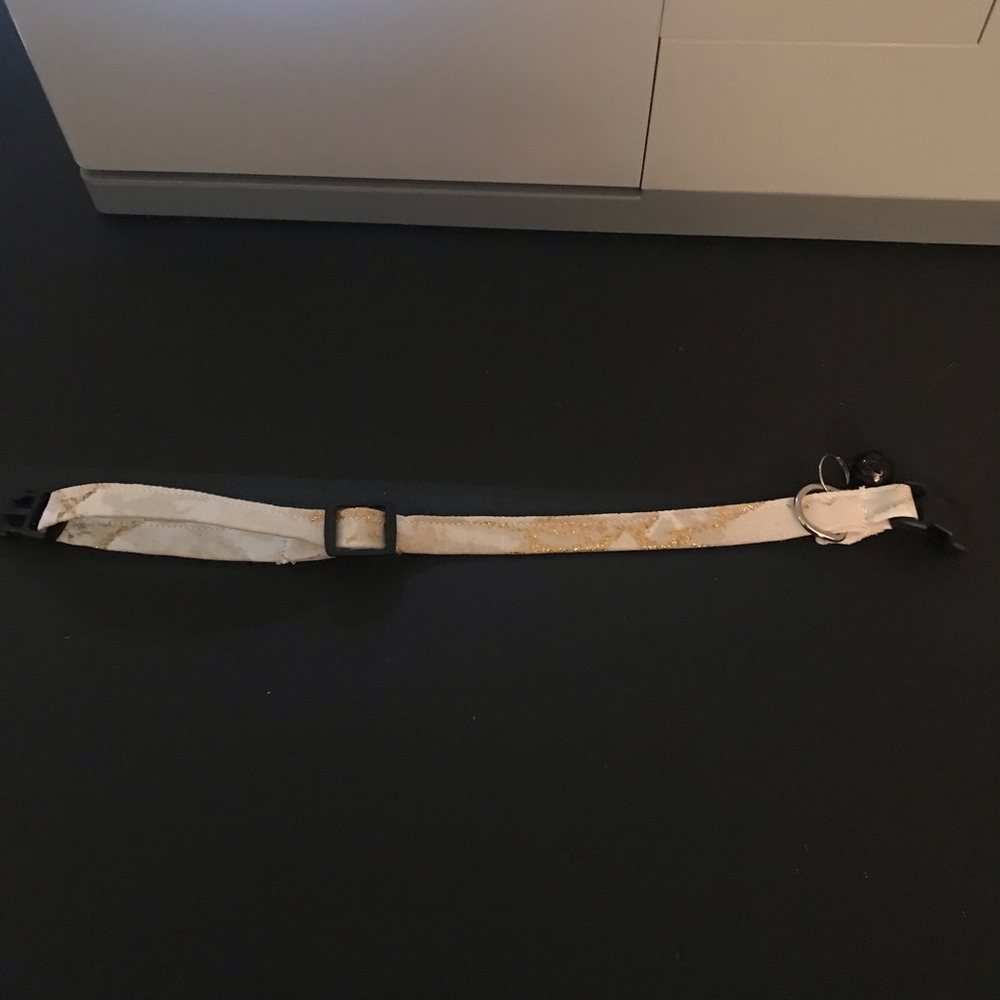 Custom Small Collar - Picture 3 of 3